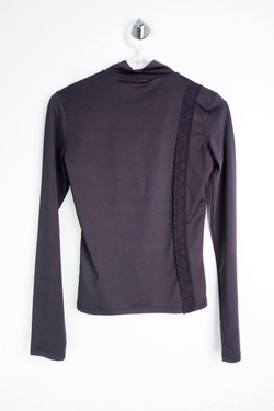 Водолазка обтягивающая, визуально на 40 размер