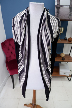 Кардиган из вискозы в полоску 42-44 размер