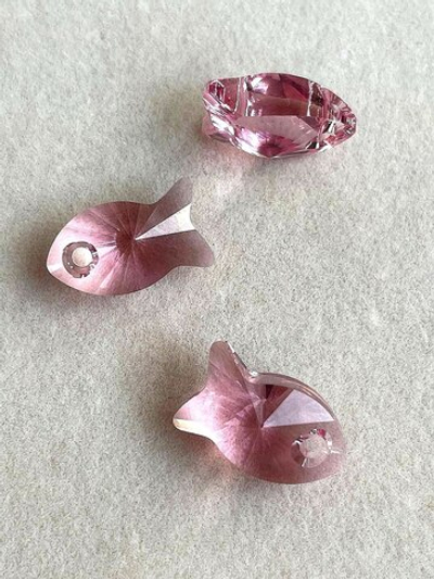 6727 lt. rose Кристалл "Рыбка" light rose 18мм розовый