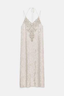 ZARA ЖАККАРДОВОЕ ПЛАТЬЕ С ВЫШИВКОЙ — ZW COLLECTION, ЖЕМЧУЖНО-СЕРЫЙ