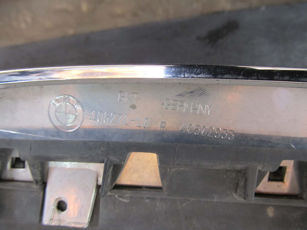 Решетка радиатора правая BMW X3 (F25) 14-17 Б/У Оригинал 51117338572