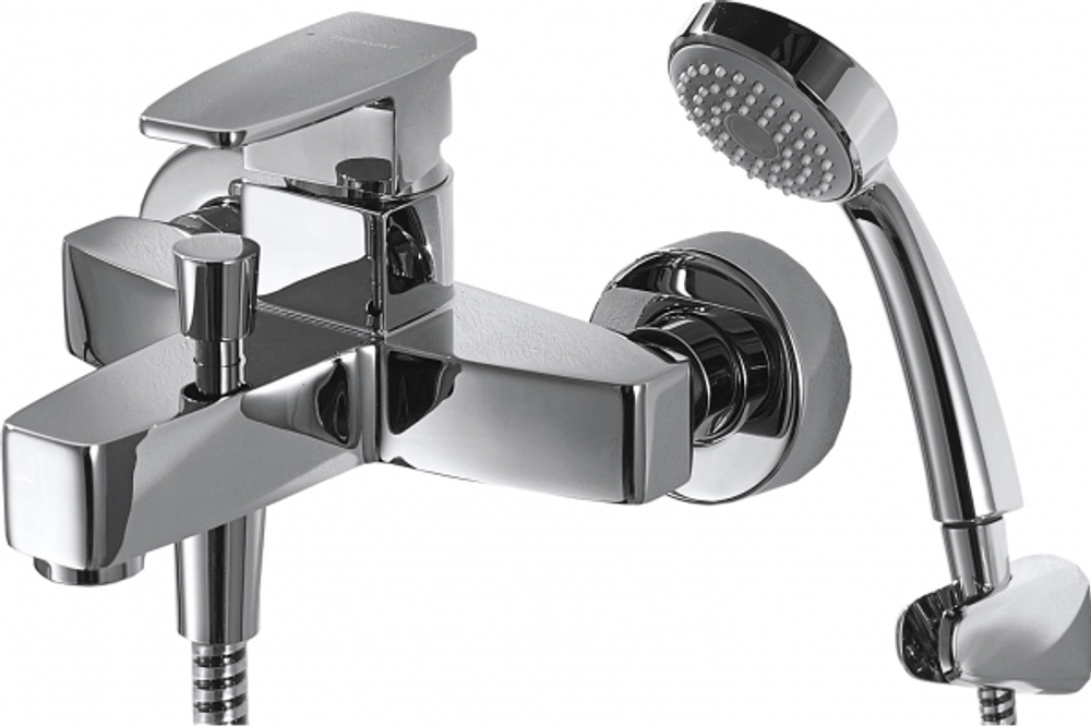 Смеситель для ванны Bravat Riffle с коротким изливом и душевой лейкой, хром (F672106C-B)