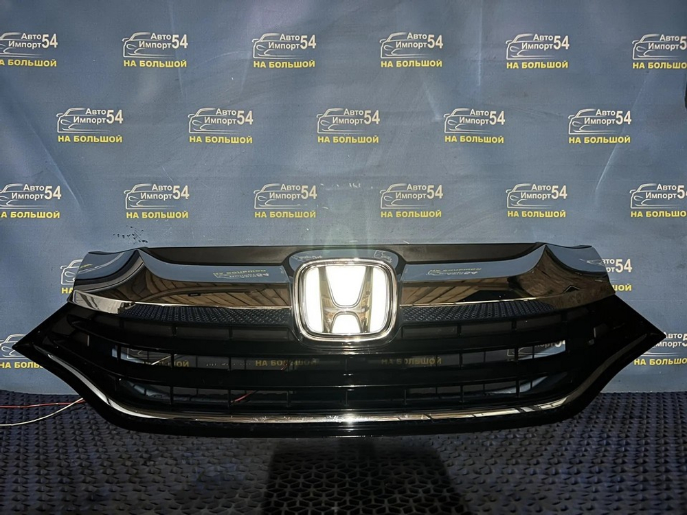 Решетка радиатора Honda SHUTTLE 2015-2019
