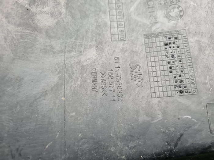 Кронштейн ПТФ правый BMW 3er F30 (2015-2020)