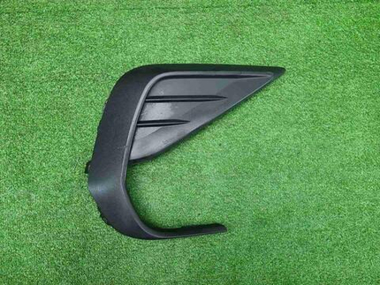 Решетка переднего бампера правая VW Tiguan 2 20-нв