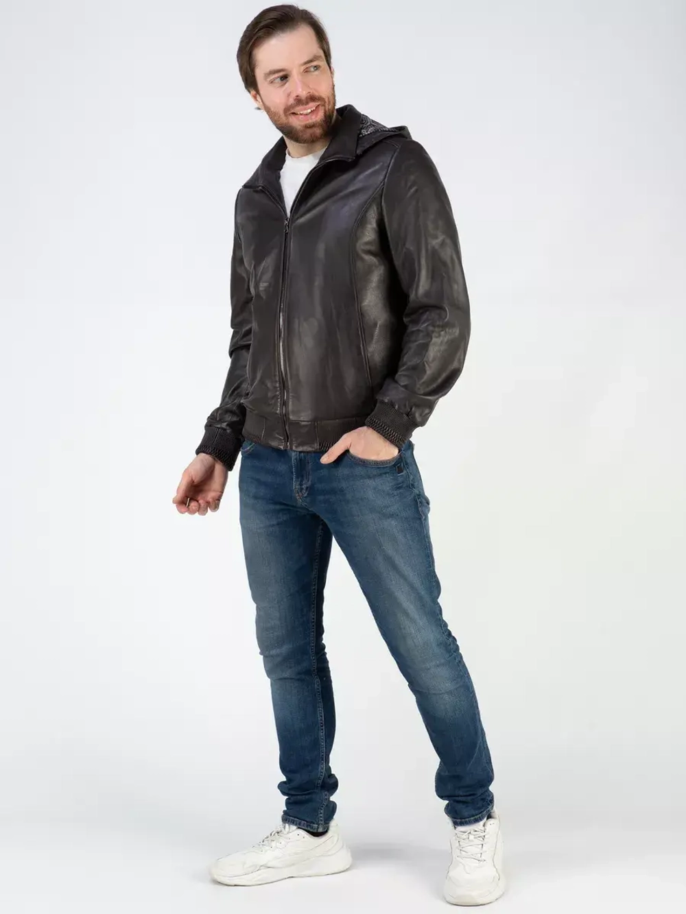 Кожаная куртка демисезонная с капюшоном