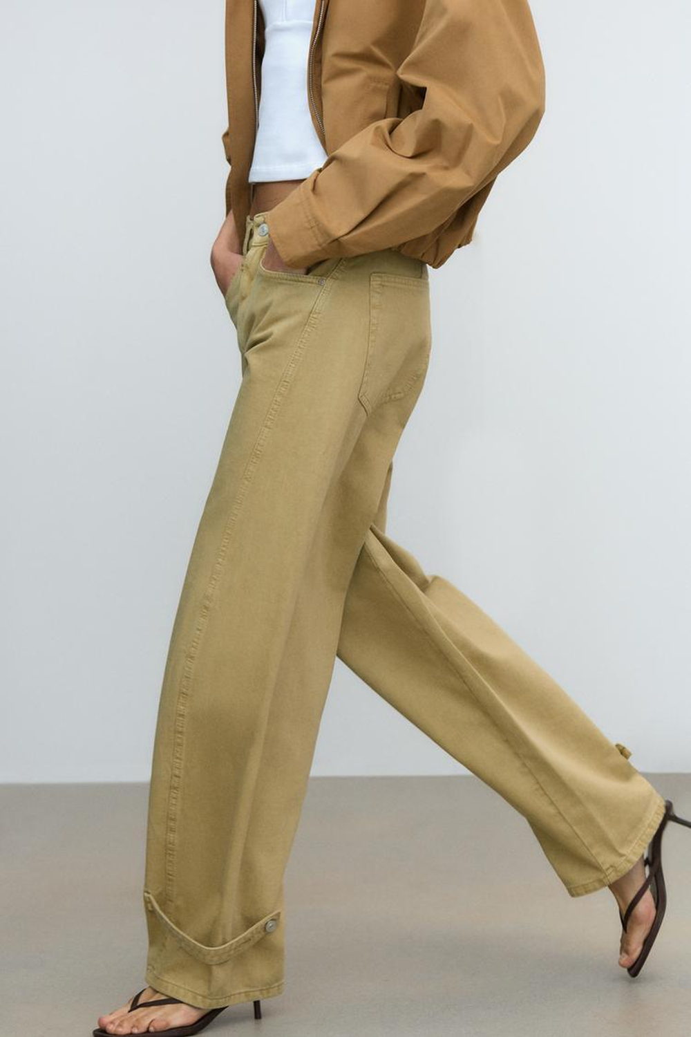 ZARA ДЖИНСЫ ОБЪЕМНОГО КРОЯ С ХЛЯСТИКАМИ, СВЕТЛО-ОЛИВКОВЫЙ