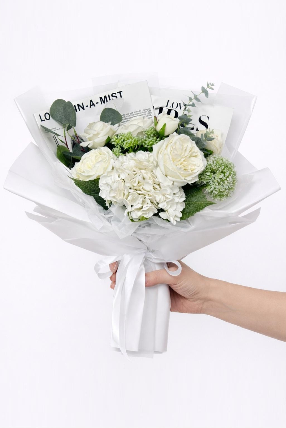 Быстро сборная упаковка в пленке. Форма №4 Коллекция "Гламур". Цвет: БЕЛЫЙ. Размер букета: +/- в55, ш50