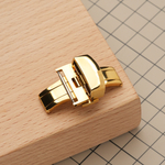 Застежка-бабочка с фиксирующим механизмом, цвет золото