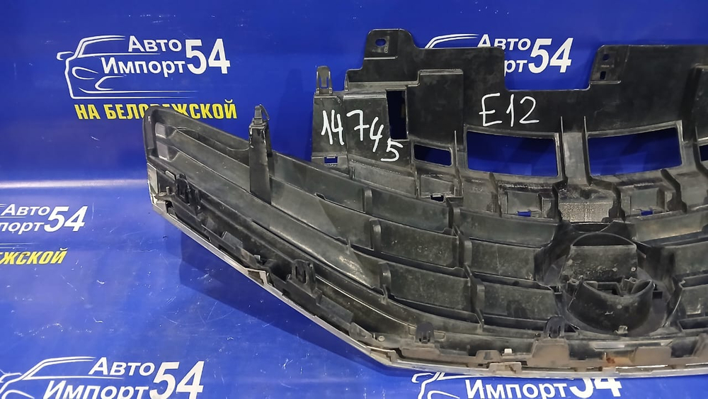 Решетка радиатора NISSAN NOTE 2012-2016