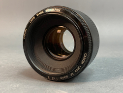 Canon EF 50mm f/1.8 II