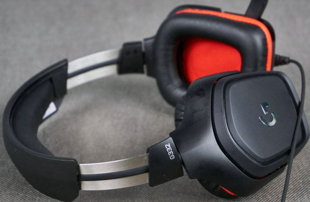 Игровая проводная гарнитура Logitech G332 черный