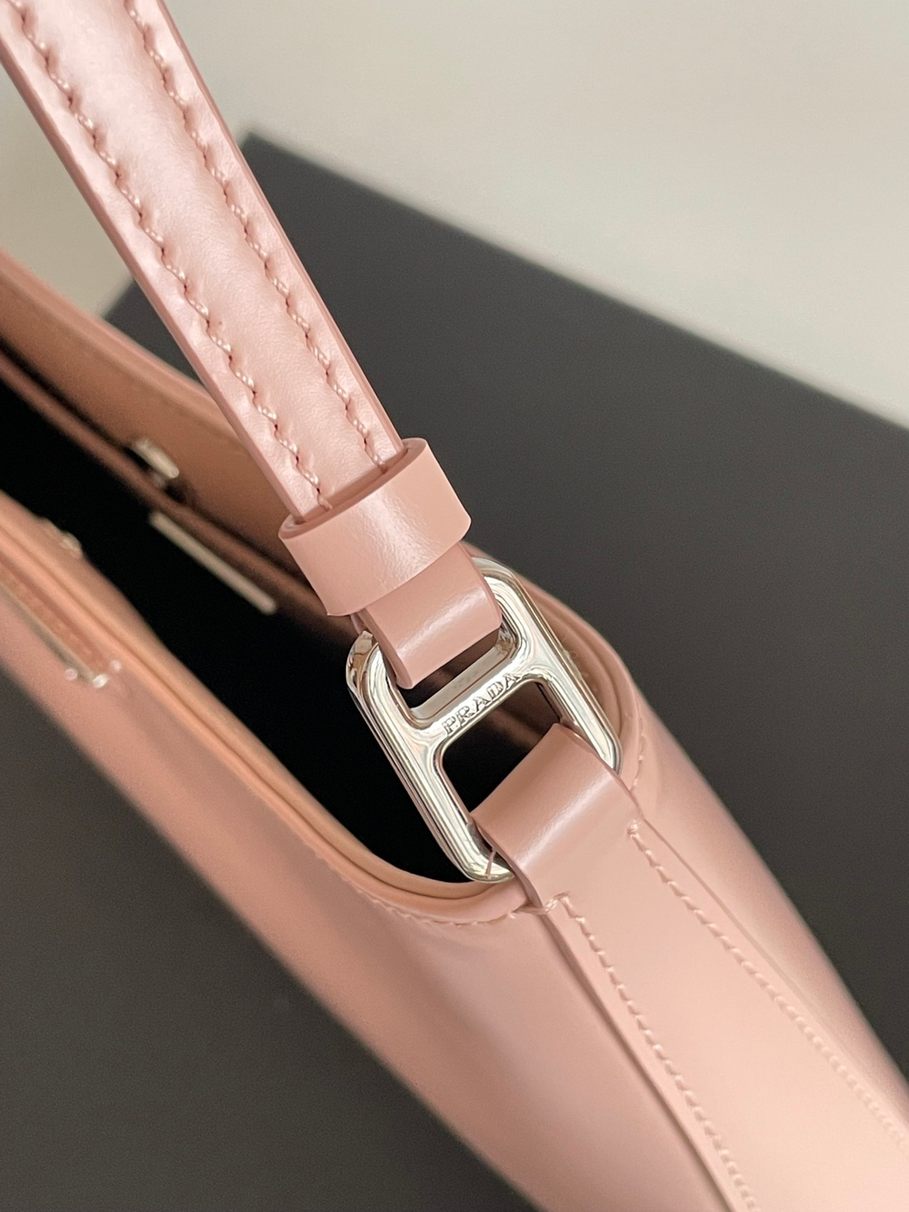Prada Cleo 27 cm