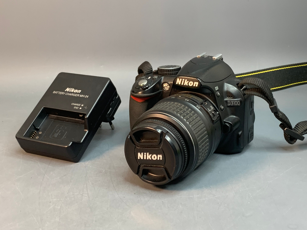 Nikon D3100 Kit 18-55mm 30.998 Кадров