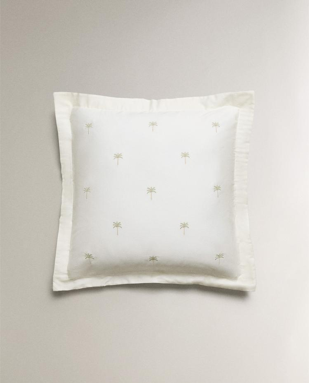 ZARA HOME НАВОЛОЧКА ИЗ САТИНА С ВЫШИВКОЙ, ЗОЛОТОЙ