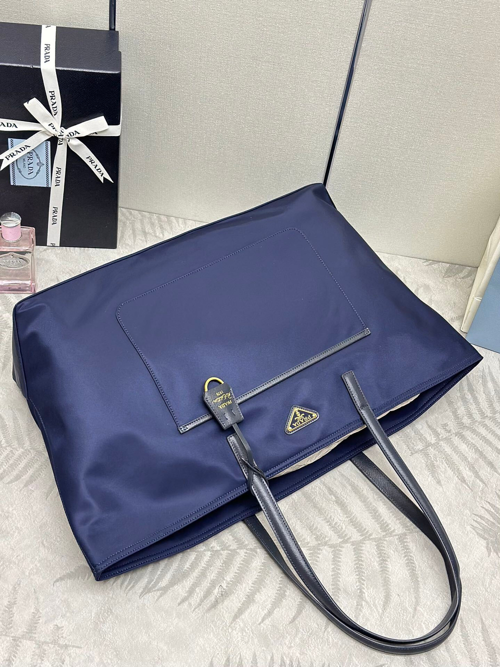 Prada Re-Edition 1978 Large Tote Bag