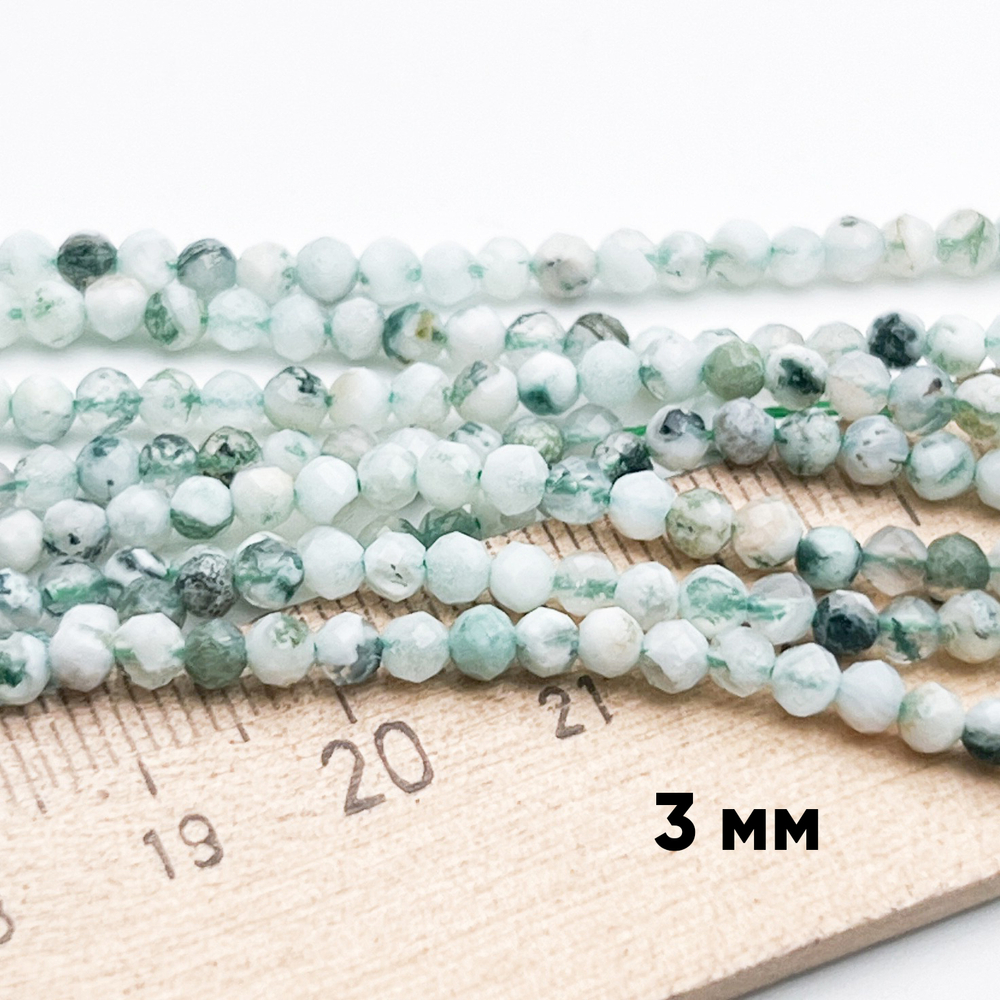 Моховый агат граненый бусины, диаметр около 3 мм, цена за отрезок 19 см (1/2 нити)