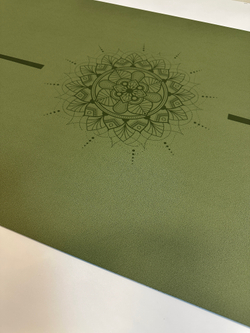 УЛЬТРАцепкий 100% каучуковый коврик для йоги New Arrows Olive 185*68*0,5 см