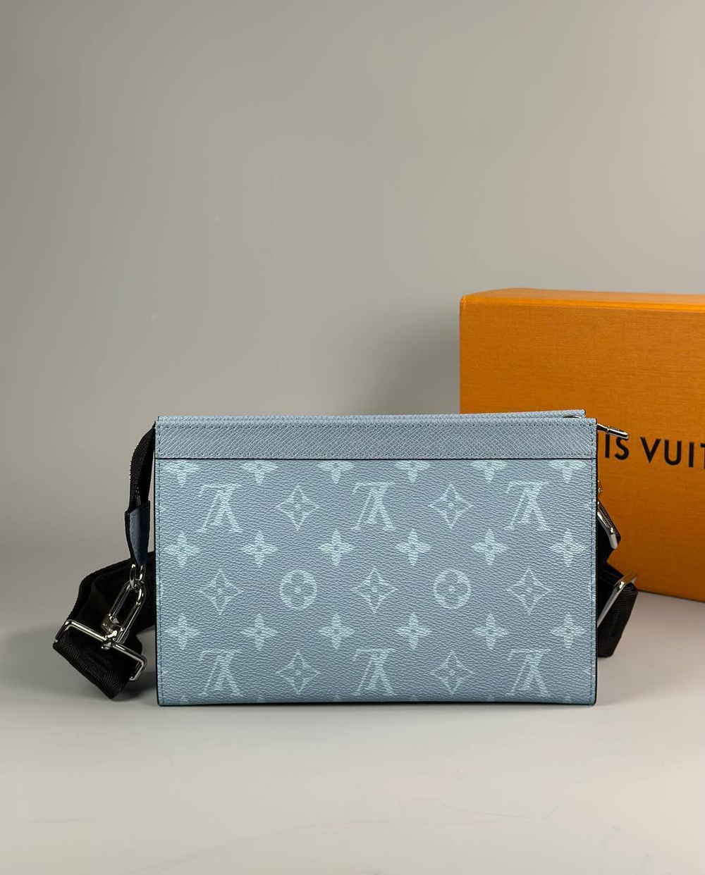 Сумка Louis Vuitton