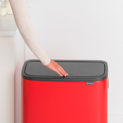 Мусорный бак Bo Touch Bin 2x30л Brabantia Пламенно-красный