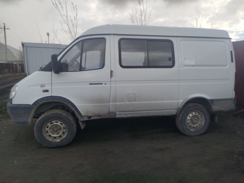 GAZ SOBOL Цельнометаллический 27527 (Бензиновый, 2,7 л, 107 л.с, МТ, 4WD)