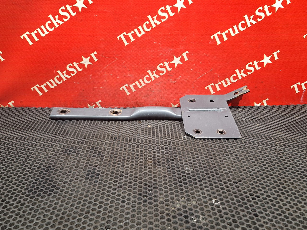 Кронштейн насоса Adblue