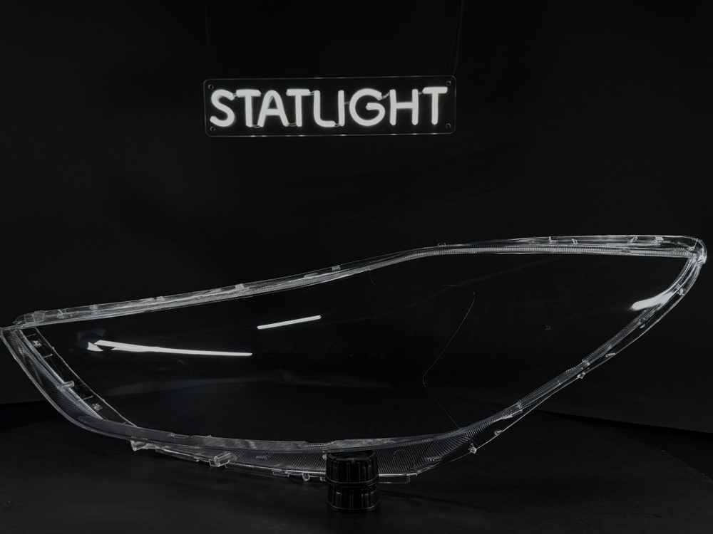 Левое стекло фары Hyundai Elantra 6 2015-2019