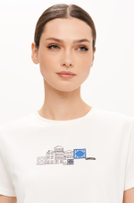 23405 Футболка женская (молочный)