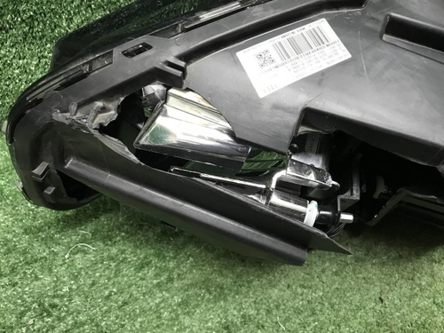 Битая Фара правая Geely Atlas Pro (2021-н.в.) LED