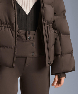 Oysho Легкий водонепроницаемый короткий пуховик Minardi Piume Kayak, темно-коричневый