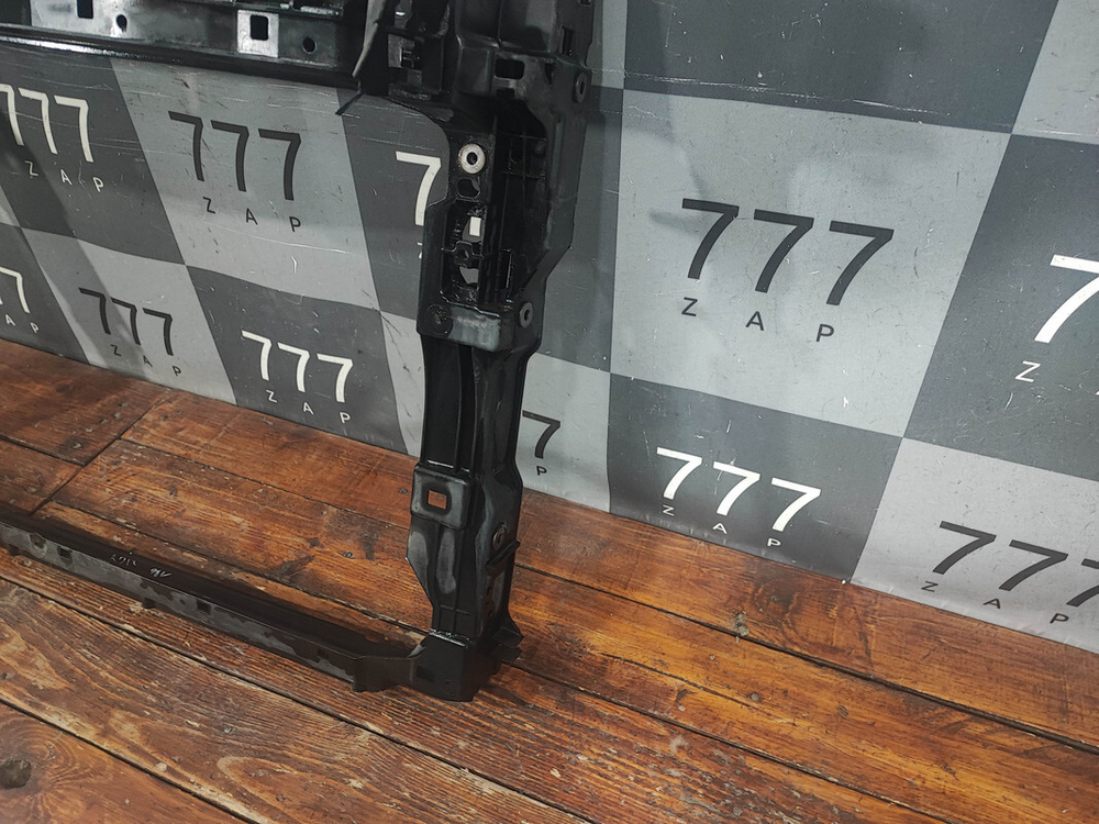 Панель передняя (телевизор) Volkswagen Tiguan 2 16-нв Б/У Оригинал 5NR805588D