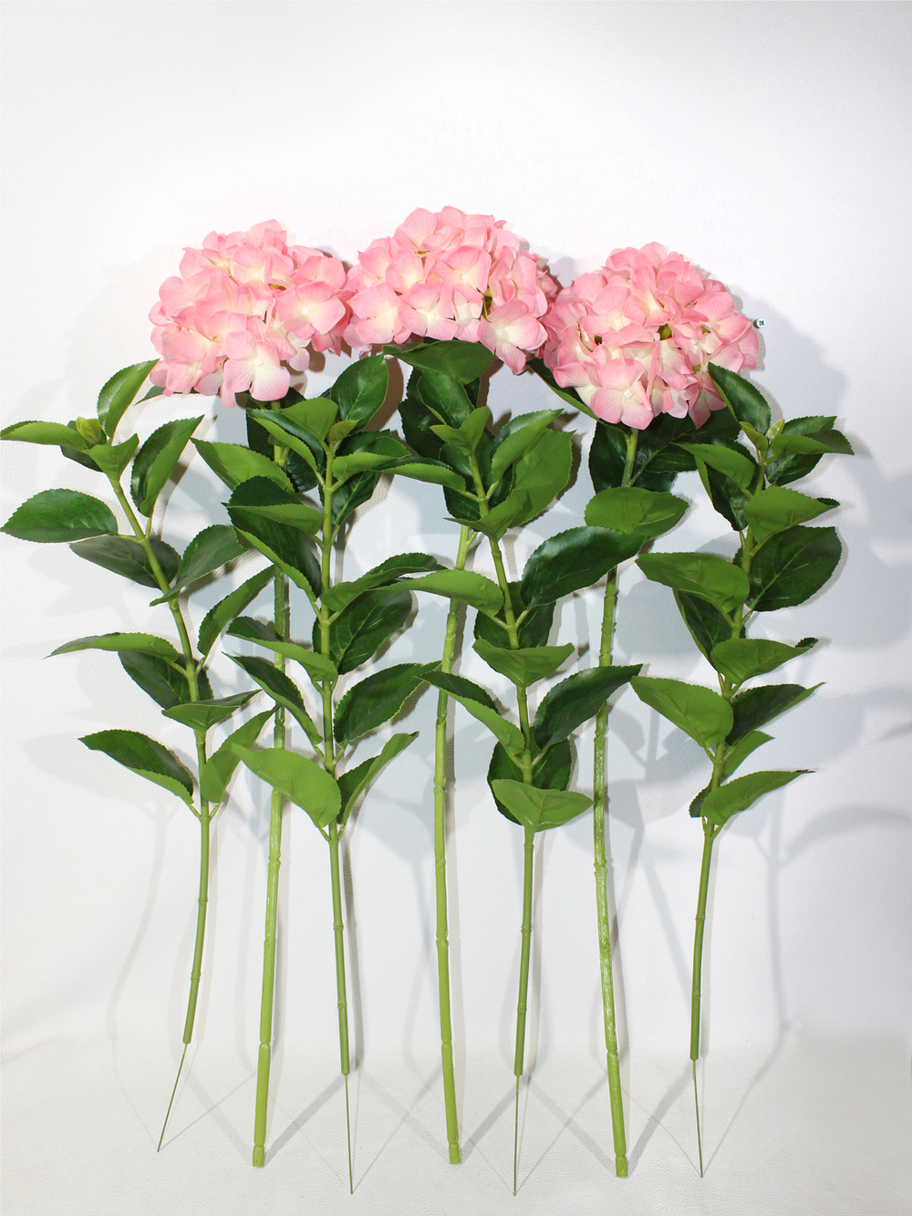 Гортензия искусственная розовая латекс 70см для вазы