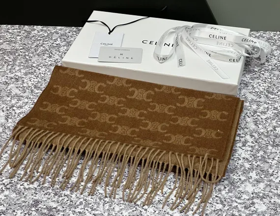 Шарф Celine из кашемира с монограммой