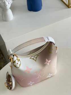 Louis Vuitton Marshmallow PM