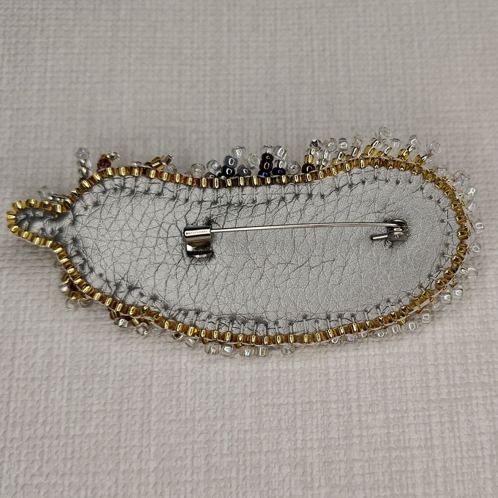 Авторская брошь Пёрышки