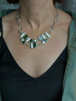HMG MT Enamel Silver Колье chain mix арт.1490, с зеленой эмалью