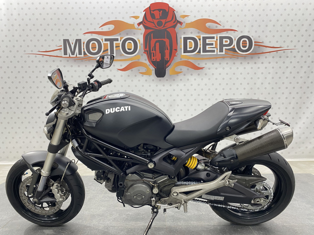 Ducati Monster 696 Plus , 2010