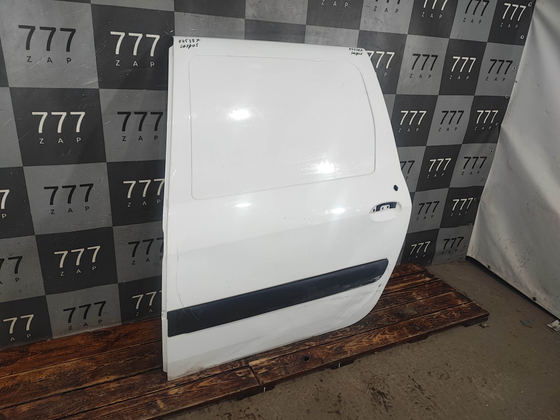 Дверь задняя левая глухая Lada Largus 12-нв Б/У Оригинал 821015688R