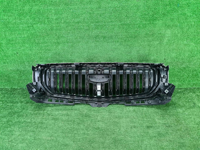 Решетка радиатора Geely Monjaro (2021-н.в.)