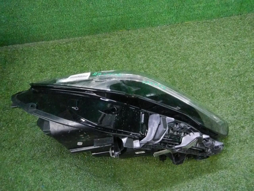 Фара правая BMW 2er F44 (2019-н.в.) LED (в пленке)