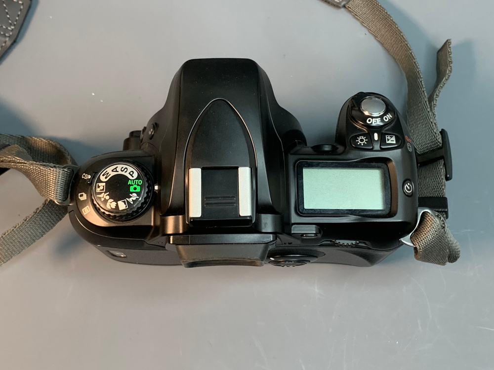 Nikon F75 kit 28-100mm 3.5-5.6G AF Nikkor