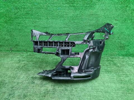 Кронштейн переднего бампера BMW 4er G26 (2020-нв)