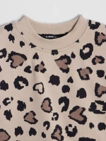 Костюм для девочки, футболка и шорты в сад