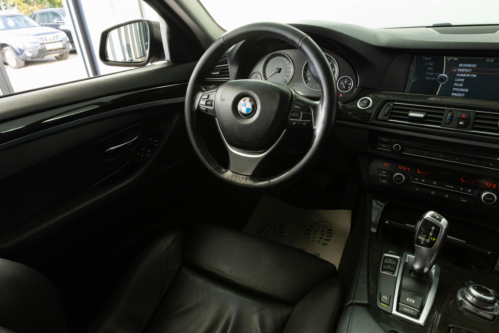 BMW 5-Series, 2011 год