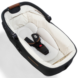 Детское автокресло Joie Calmi