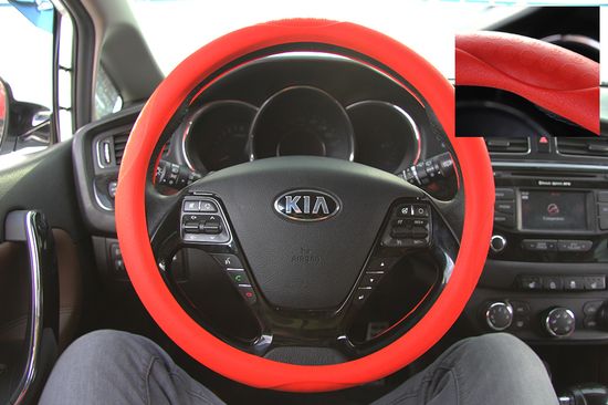 Оплетка на руль из силикона для легковых авто, (диаметр руля 37-39 см)