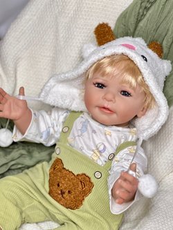 Кукла Реборн мягконабивная 55см в пакете (FA-575A)