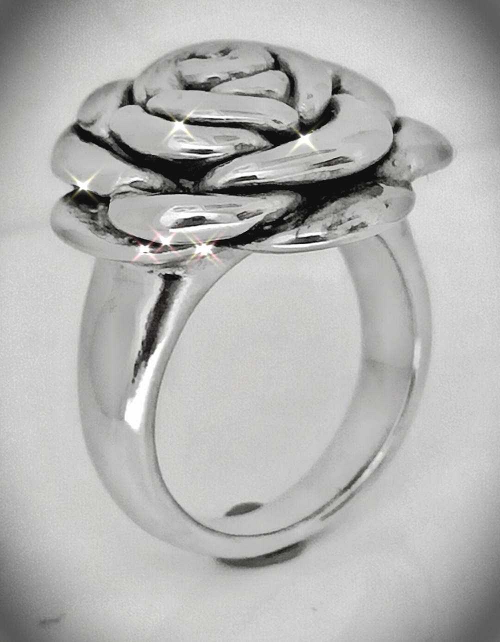 Ювелирное кольцо Эстерелла