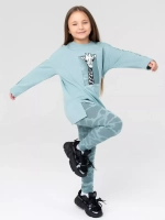 Зеленый костюм для девочки на весну с леггинсами