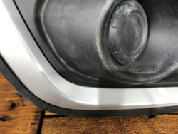 Накладка бампера переднего правая Suzuki Swift 4 11-17 Б/У Оригинал 7175160P